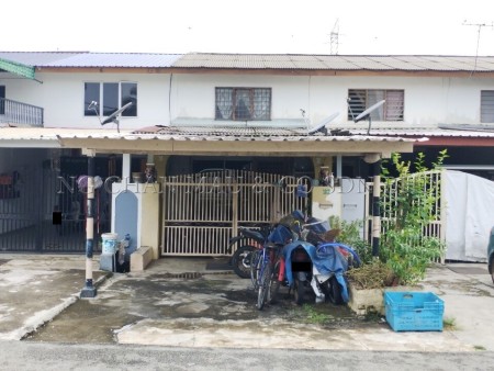 Terrace House For Auction at Taman Serdang Jaya