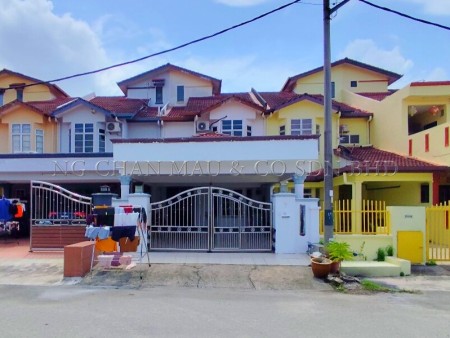 Terrace House For Auction at Dengkil