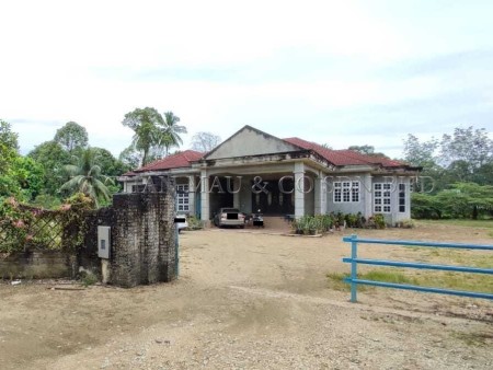 Bungalow House for Auction