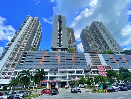 Apartment For Auction at Emporis