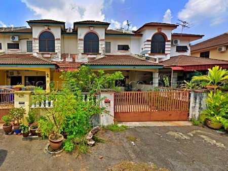 Terrace House For Auction at Desa Rishah