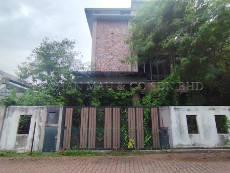 Bungalow House For Auction at Country Villas