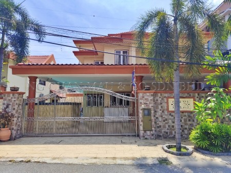 Bungalow House For Auction at Taman Keramat