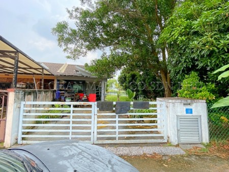 Terrace House For Auction at Bandar Enstek