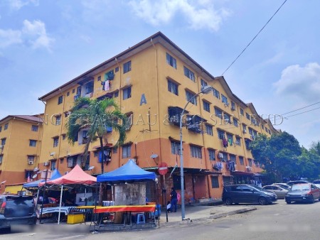 Apartment For Auction at Pangsapuri Sri Bayu