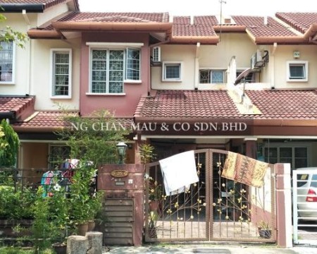 Terrace House For Auction at Putra Bistari