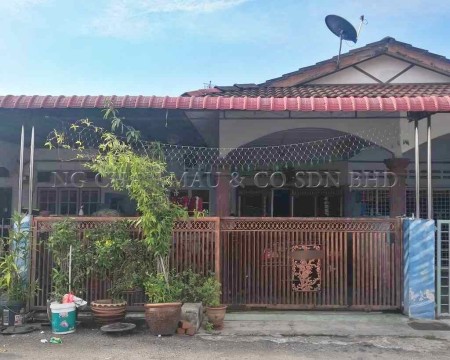 Terrace House For Auction at Hutan Melintang