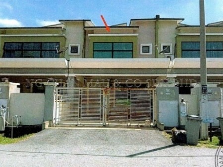 Terrace House For Auction at Perdana College Heights