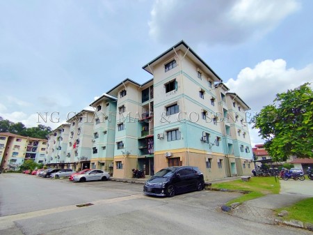 Apartment For Auction at Subang Impian