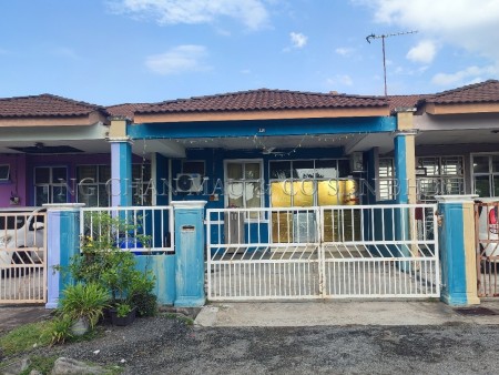 Terrace House For Auction at Taman Bersatu