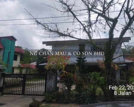 Bungalow House For Auction at Bintulu