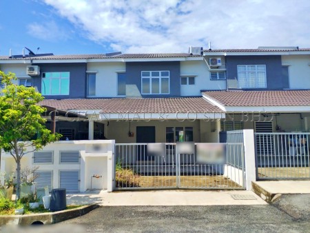 Terrace House For Auction at Iringan Bayu