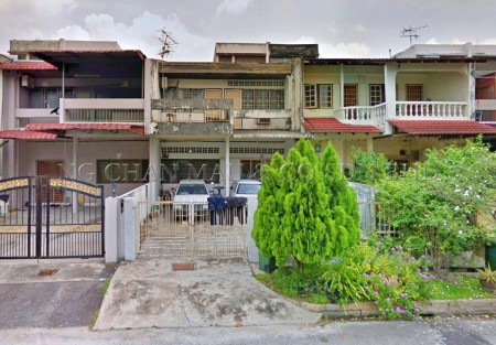 Terrace House For Auction at Taman Maluri