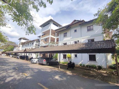 Apartment For Auction at Cyber Heights Villa