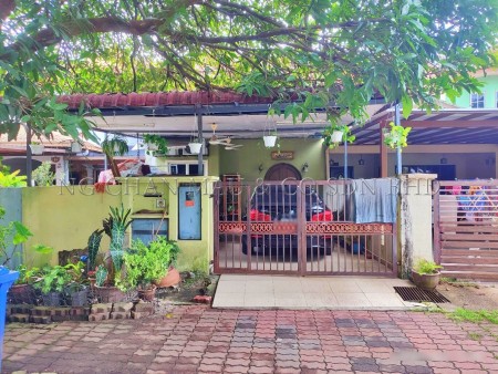 Terrace House For Auction at Section 7