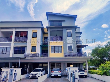 Terrace House For Auction at Bandar 16 Sierra