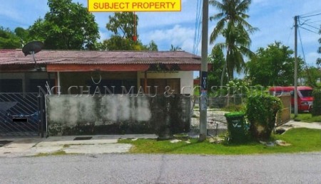 Terrace House For Auction at Taman Pelangi