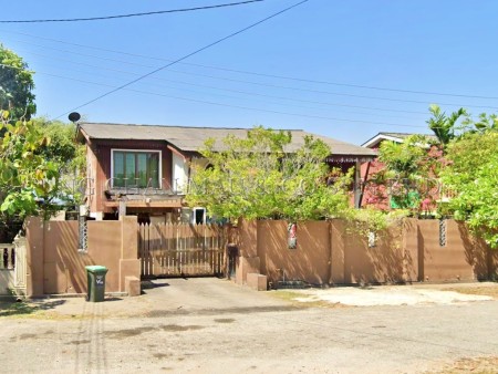 Bungalow House For Auction at Taman Uda