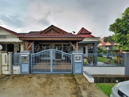 Terrace House For Auction at Taman Daya