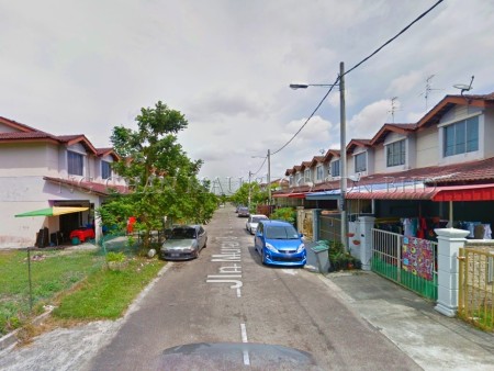 Terrace House For Auction at Taman Scientex