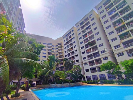 Apartment For Auction at The Ocean View