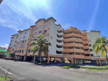 Apartment For Auction at PD Tiara Bay Apartment