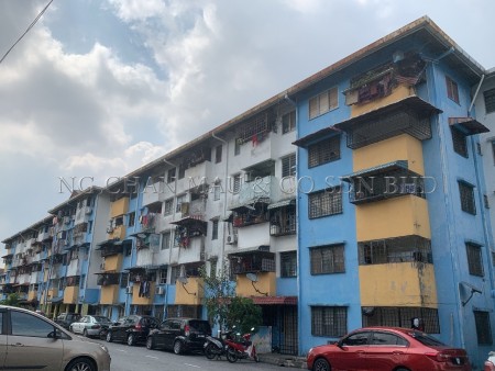 Apartment For Auction at Flat PKNS Seksyen 20