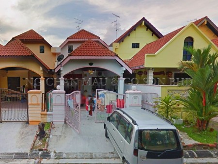 Terrace House For Auction at Taman Pelangi Indah