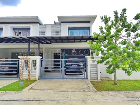 Terrace House For Auction at Kundang Estate