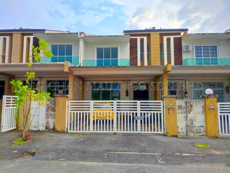 Terrace House For Auction at Tawas Impiana