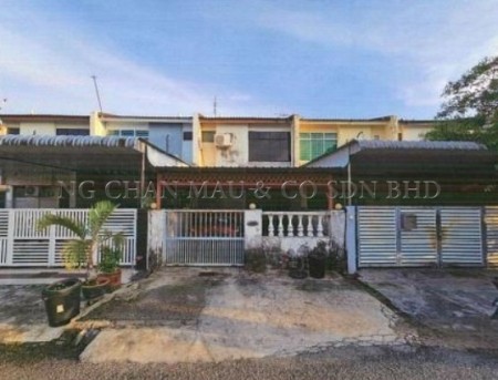 Terrace House For Auction at Taman Desa Murni