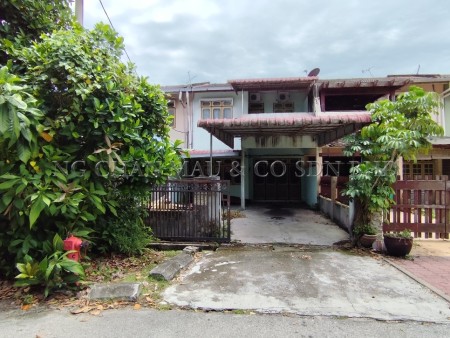 Terrace House For Auction at Taman Dindings