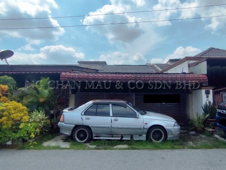 Terrace House For Auction at Kampung Kuantan