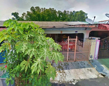 Terrace House For Auction at Taman Sri Mawar