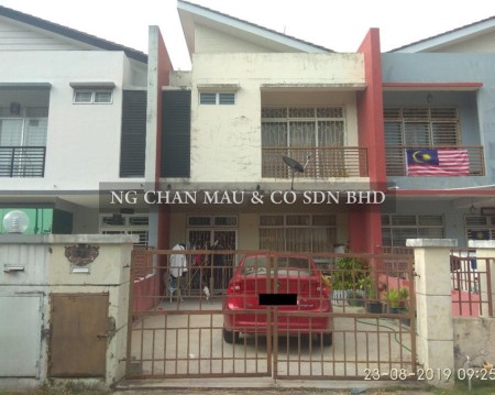 Terrace House For Auction at Taman Pulai Indah