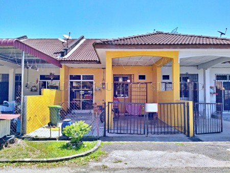 Terrace House For Auction at Taman Songket Indah