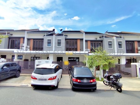 Terrace House For Auction at Puncak Bestari