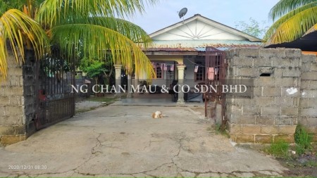 Bungalow House For Auction at Tumpat