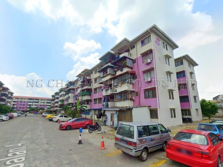 Apartment For Auction at Taman Sri Indah