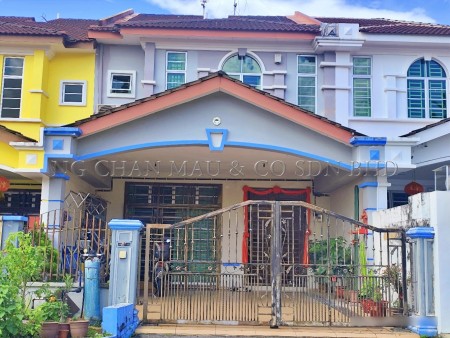 Terrace House For Auction at Taman Saleng Gaya
