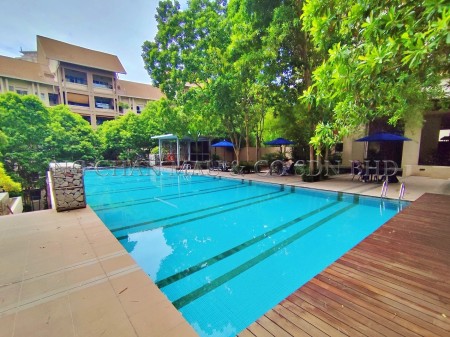 Condo for Auction
