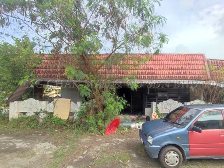 Terrace House For Auction at Kuala Kurau