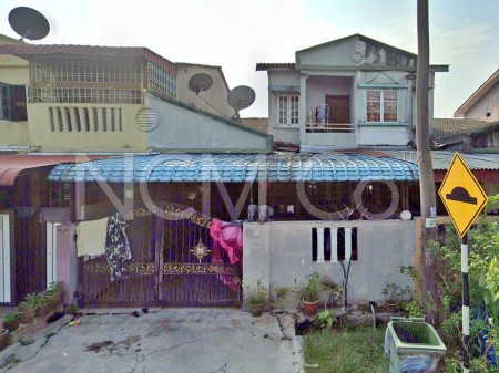 Terrace House For Auction at Taman Klang Perdana