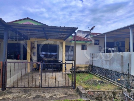 Terrace House For Auction at Taman Anggerik Tenggara
