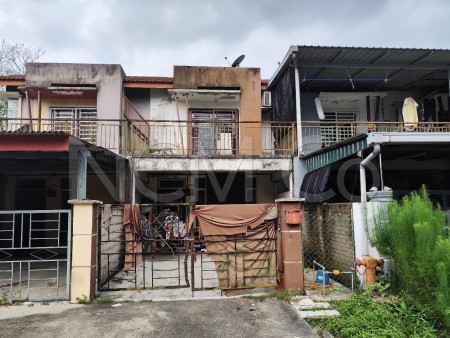 Terrace House For Auction at Taman Scientex