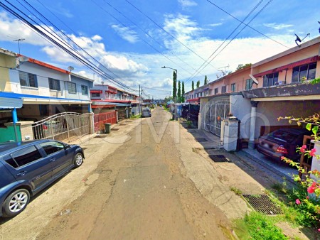 Terrace House for Auction