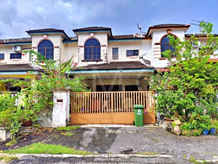 Terrace House For Auction at Desa Rishah