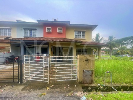 Terrace House For Auction at Taman Astana Harmoni