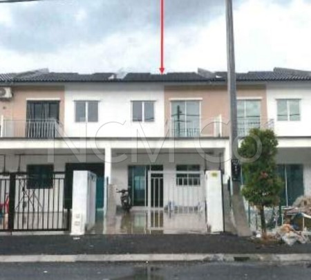 Terrace House For Auction at Chemor