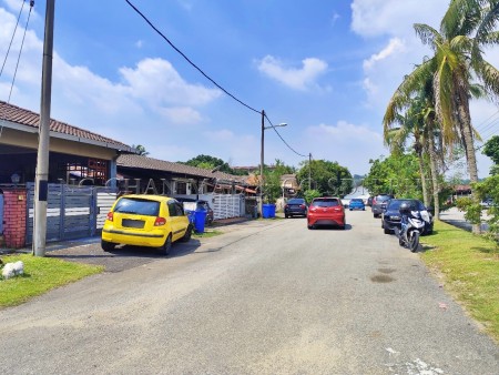 Terrace House for Auction